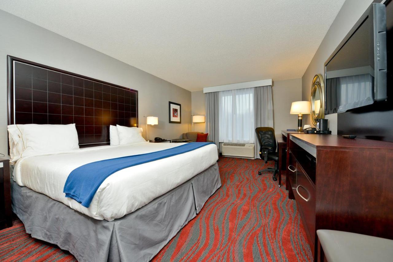 Express By Ihg Hotel 2*