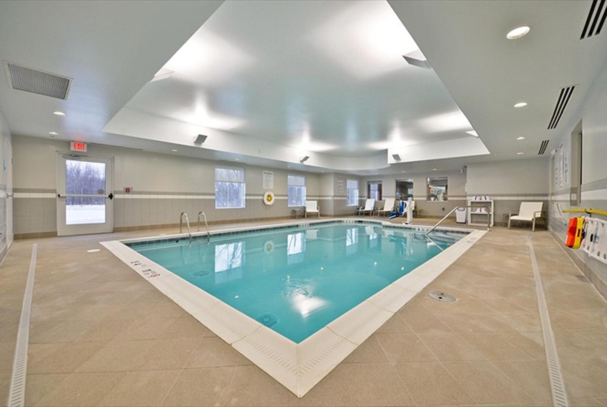 Express By Ihg Canandaigua