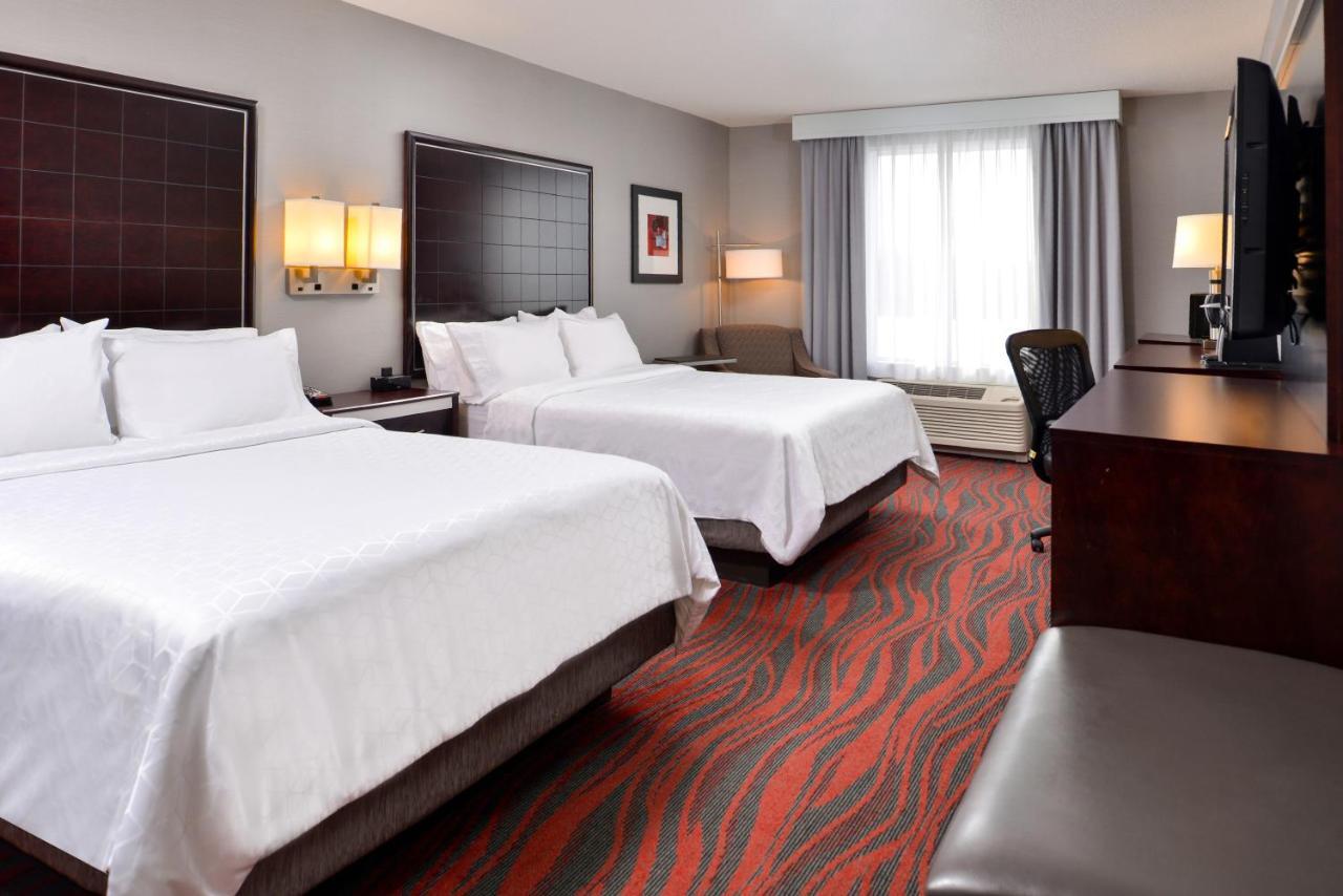 Express By Ihg Hotel 2*