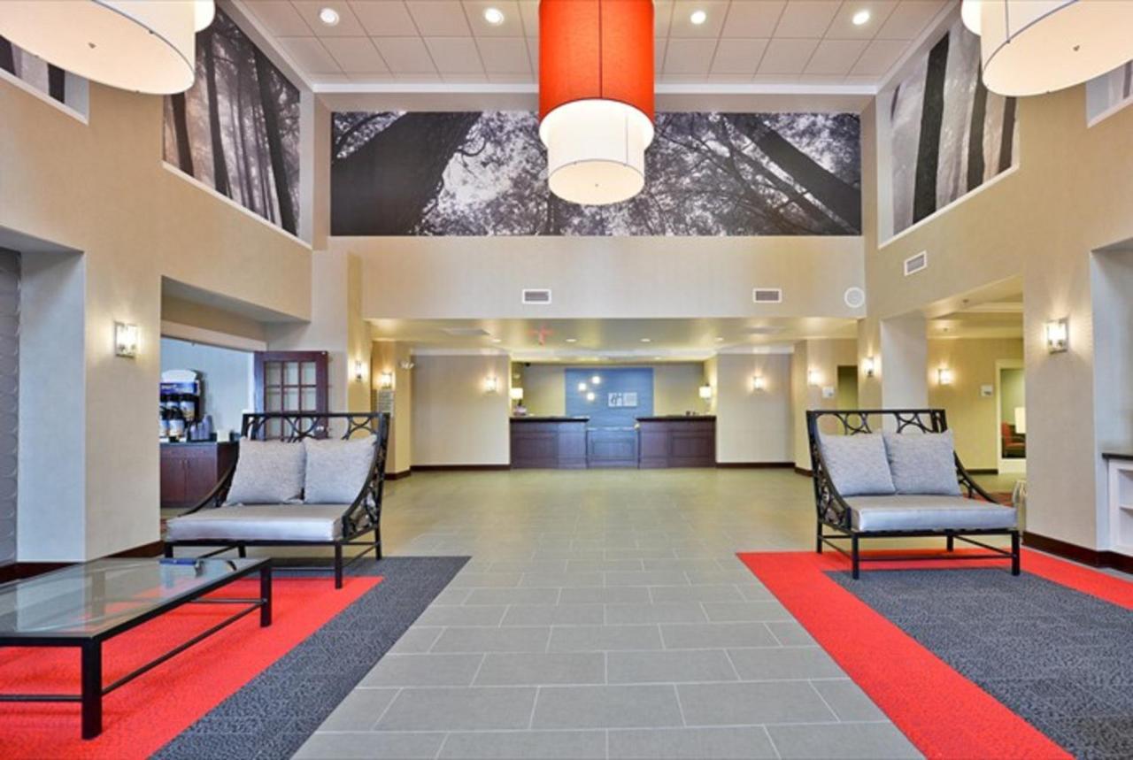 Express By Ihg 2*