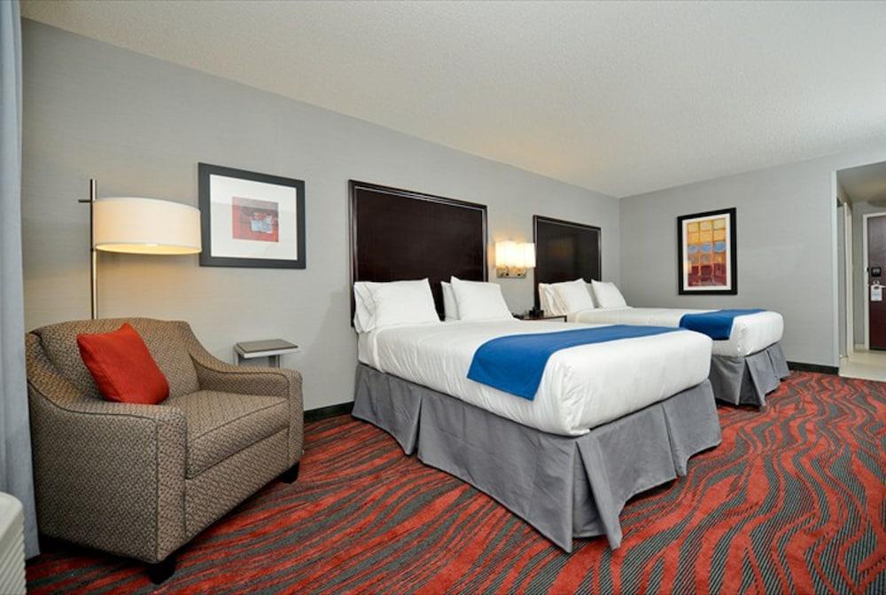 Express By Ihg Canandaigua