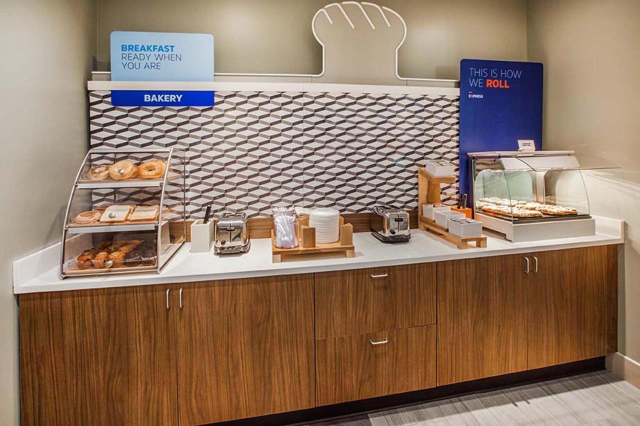 Express By Ihg 2* Canandaigua