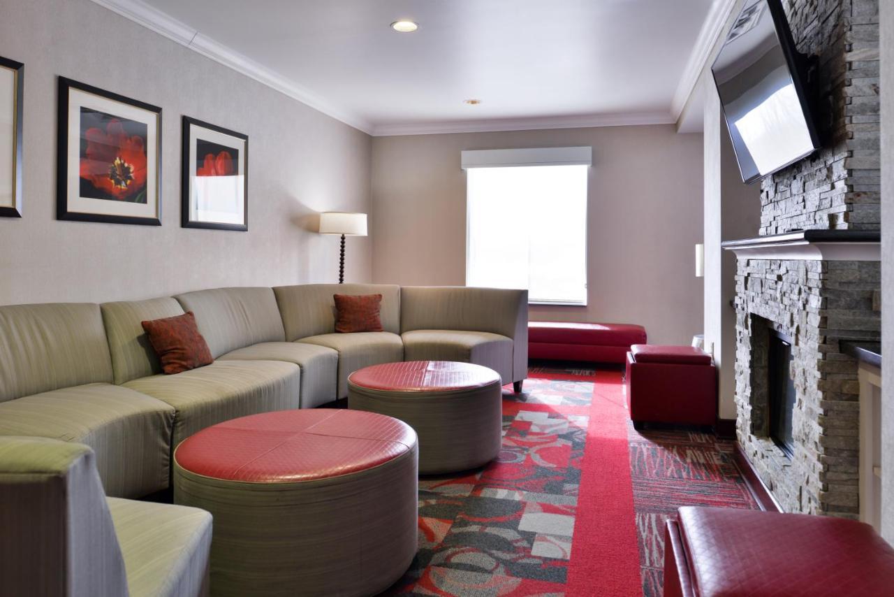 Express By Ihg Hotel 2*